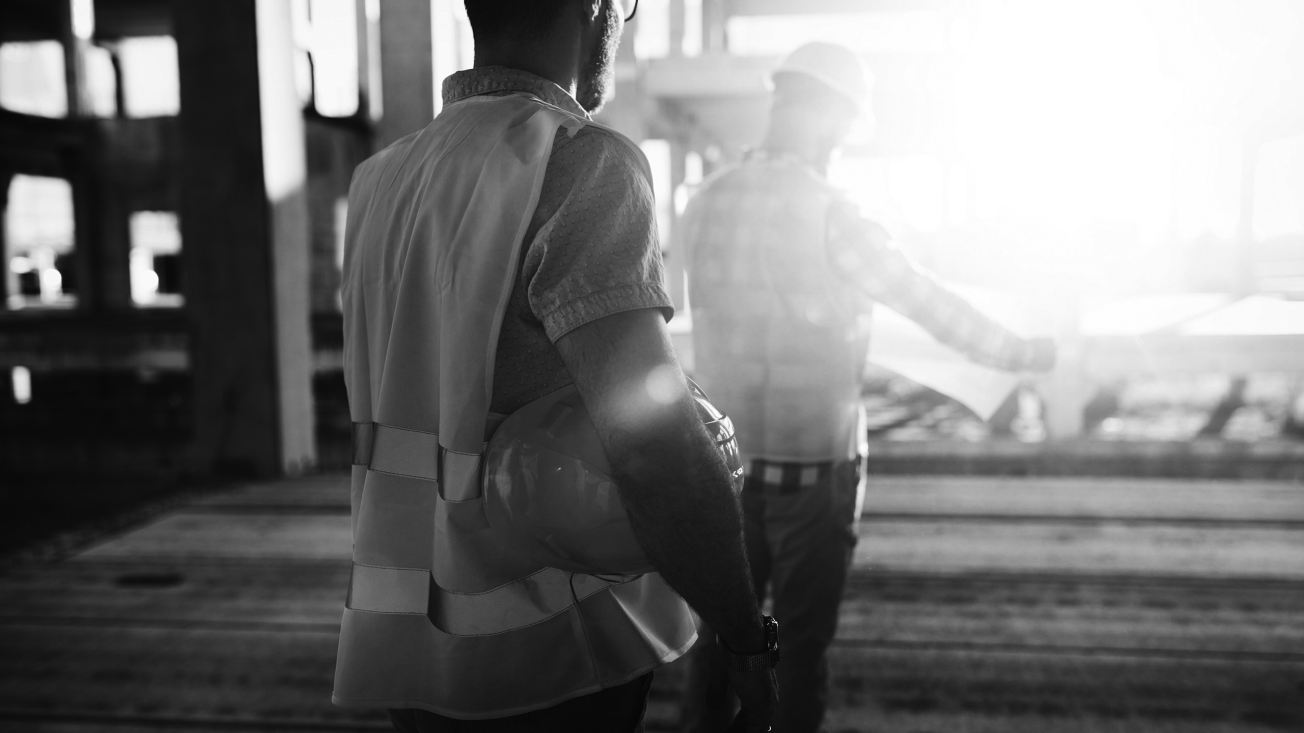 Cameron Hall Homes and Premier Guarantee Premier Guarantee surveyor onsite with Cameron Hall Homes site staff