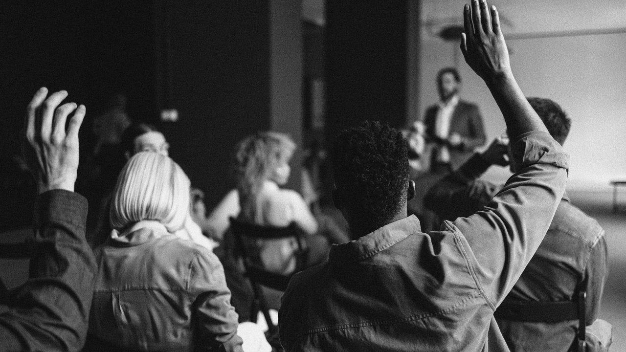 General black and white - training conference